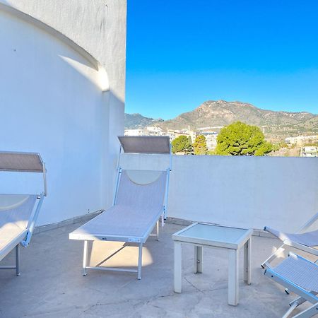 Appartement Spacieux Avec Terrasse Et Piscine Benalmádena Eksteriør billede