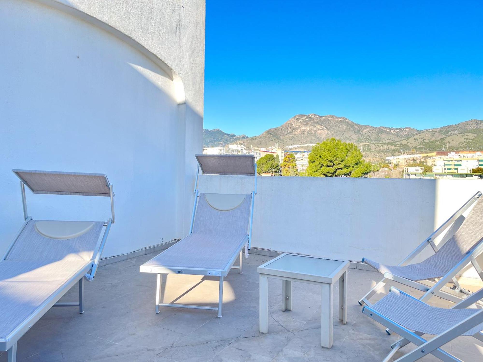 Appartement Spacieux Avec Terrasse Et Piscine Benalmádena Eksteriør billede