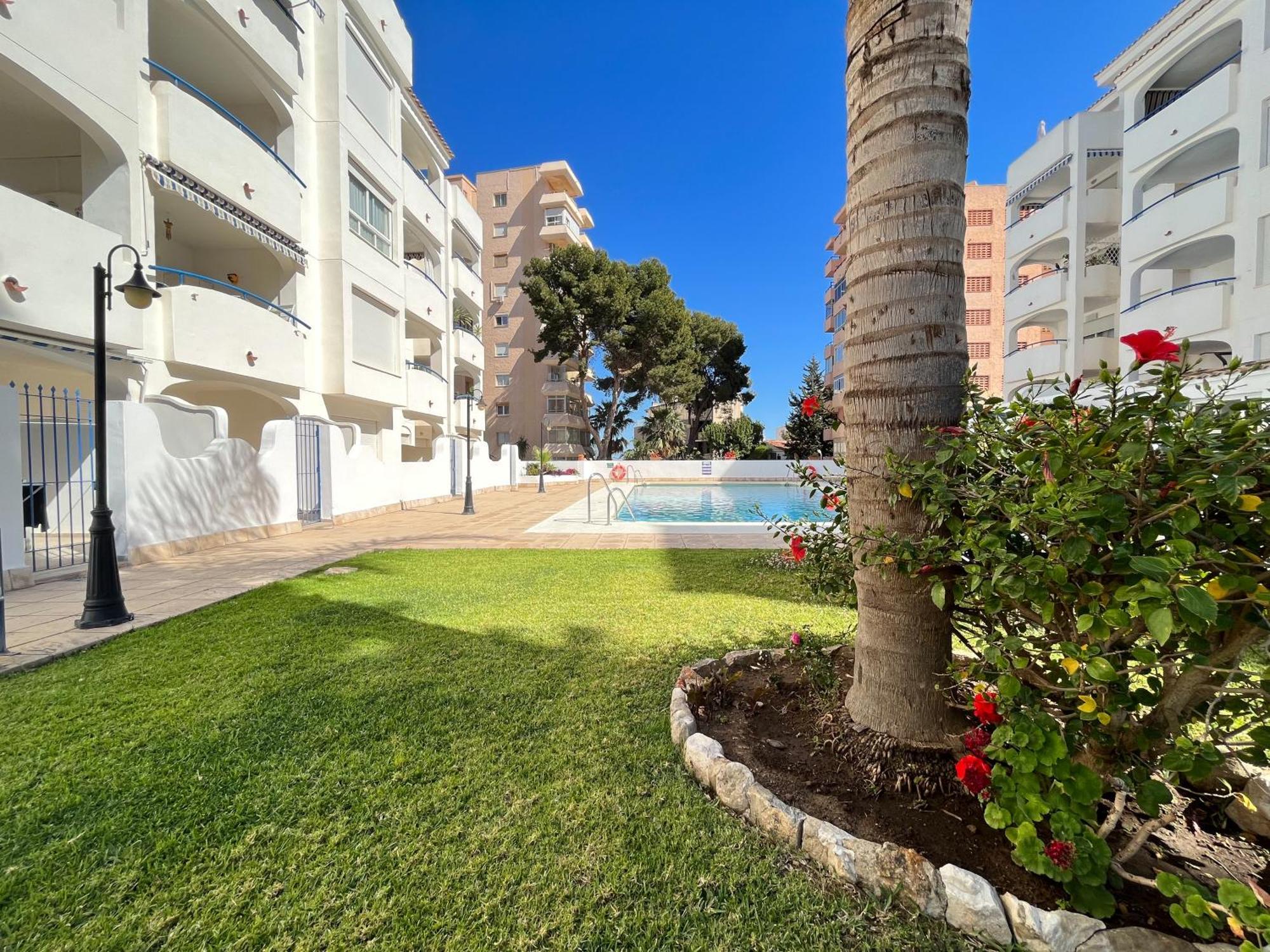 Appartement Spacieux Avec Terrasse Et Piscine Benalmádena Eksteriør billede